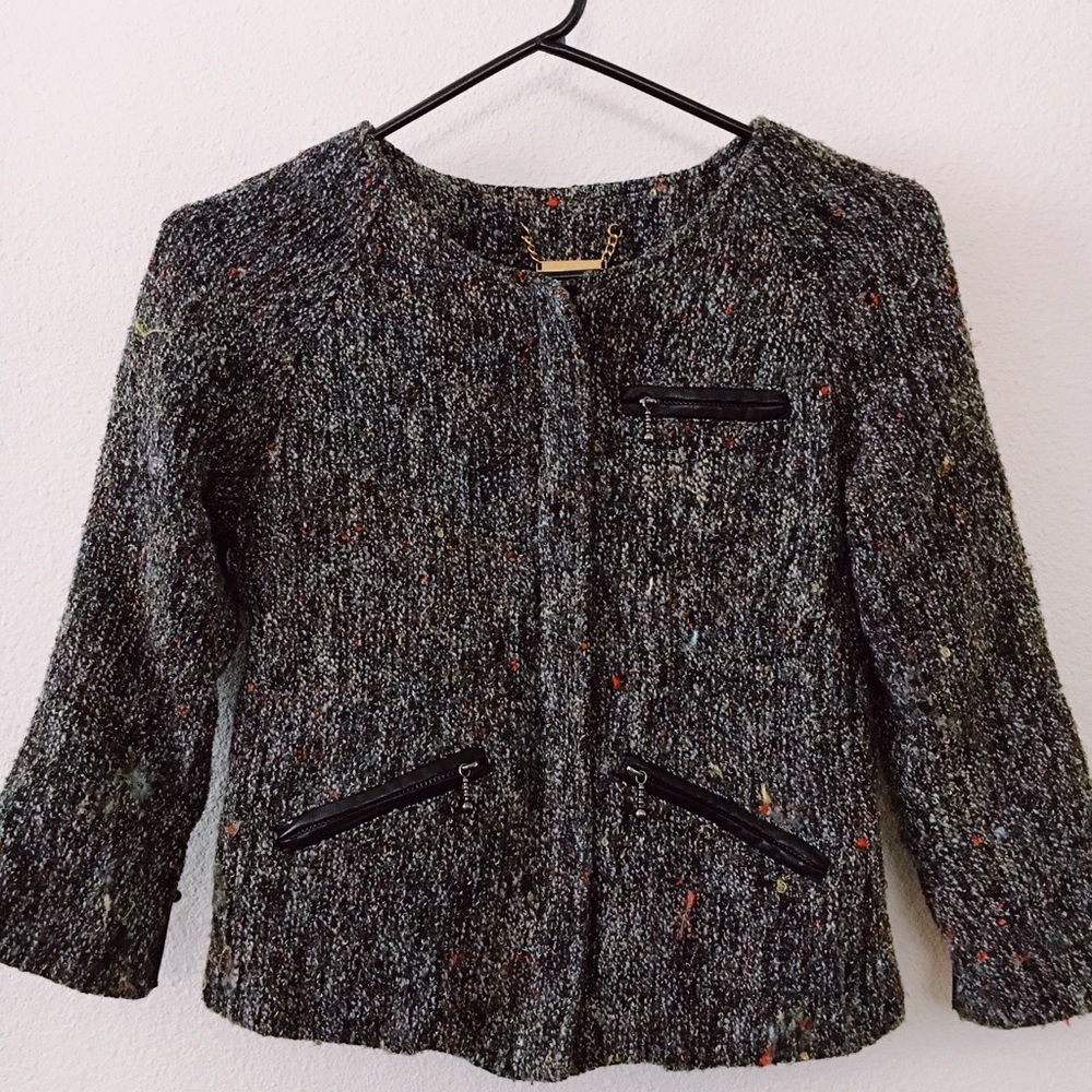 Mixed Gray Blazer with a Vintage Twist